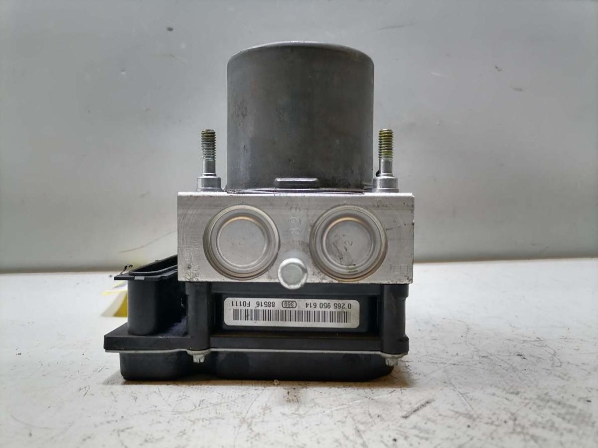 Kia Carnival 2 original Hydroaggregat ABS Block 2,9CRDI 136KW Bj.2009